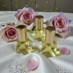 Luxury Oil Body Indulge Scent Rollers Skin Hydrating Aromatherapy